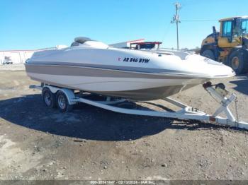  Salvage Tahoe 220 Deck Boat