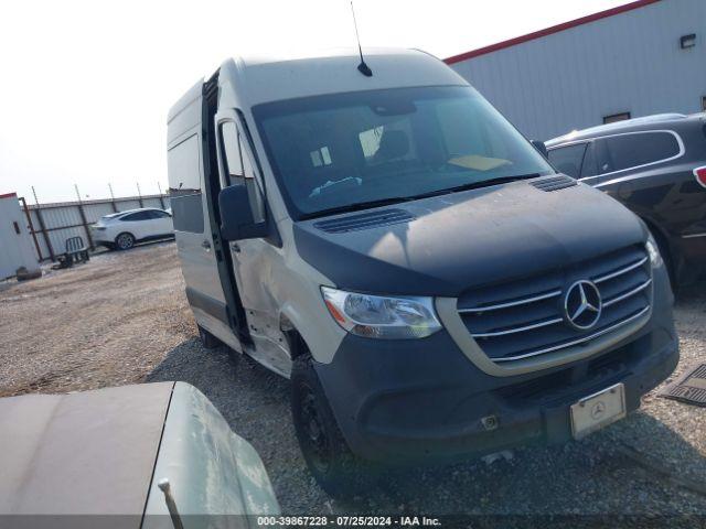  Salvage Mercedes-Benz Sprinter 2500