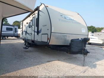  Salvage Coachmen Freedom Express Seri