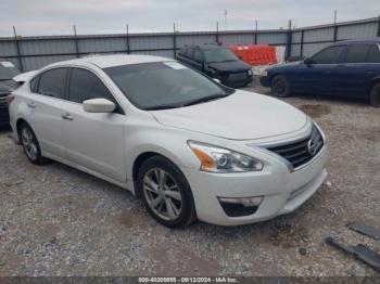  Salvage Nissan Altima