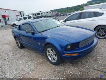  Salvage Ford Mustang