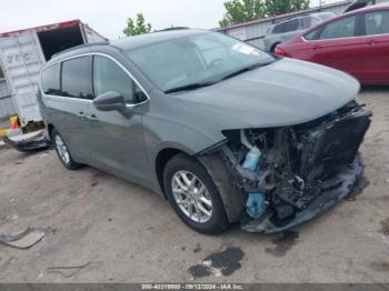  Salvage Chrysler Pacifica