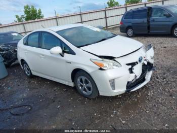  Salvage Toyota Prius