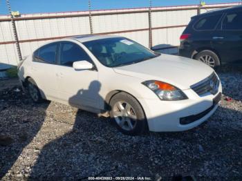  Salvage Nissan Altima