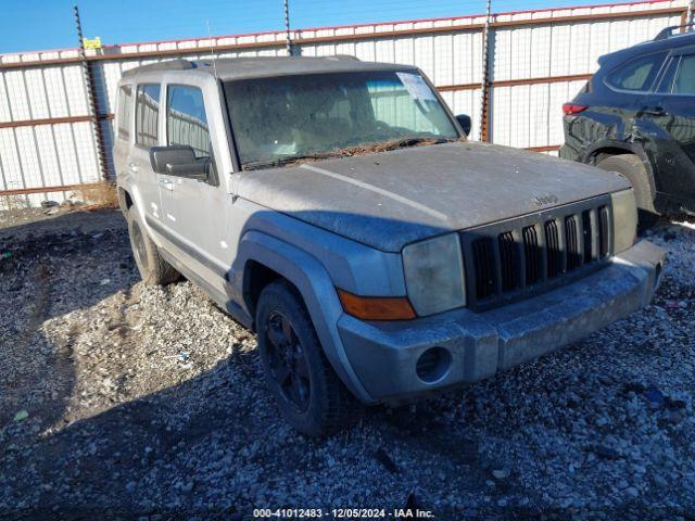  Salvage Jeep Commander