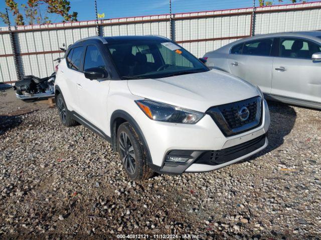  Salvage Nissan Kicks