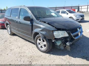  Salvage Dodge Grand Caravan