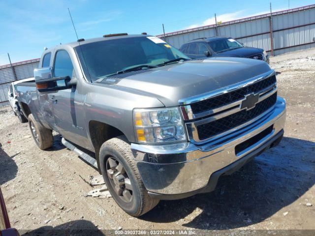  Salvage Chevrolet Silverado 2500