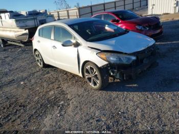  Salvage Kia Forte