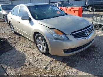  Salvage Nissan Altima