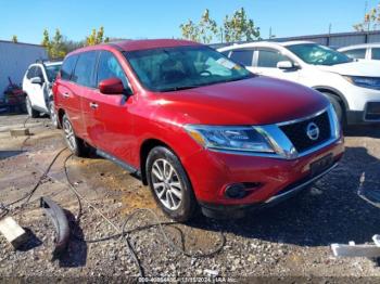  Salvage Nissan Pathfinder