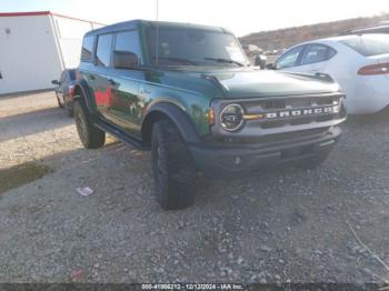  Salvage Ford Bronco