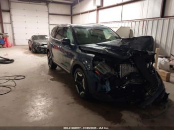  Salvage Kia Telluride