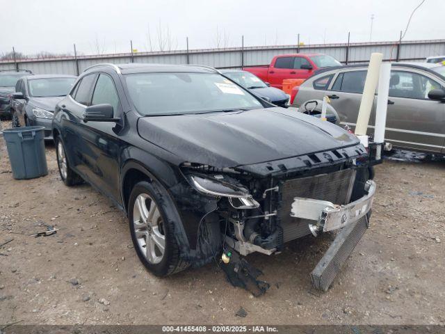  Salvage Mercedes-Benz GLA