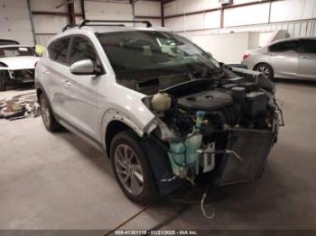  Salvage Hyundai TUCSON