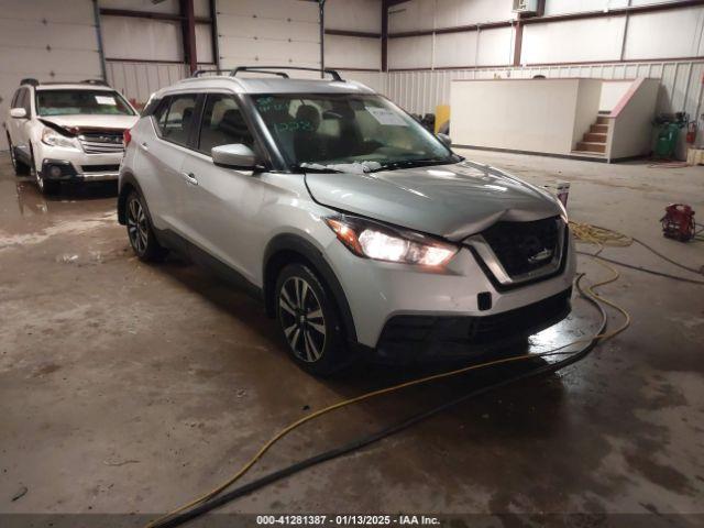  Salvage Nissan Kicks