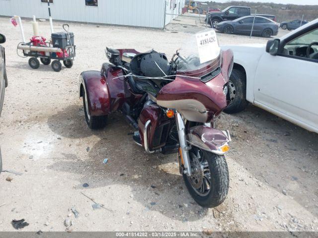  Salvage Harley-Davidson Flhtcutg