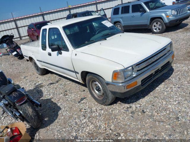  Salvage Toyota Pickup