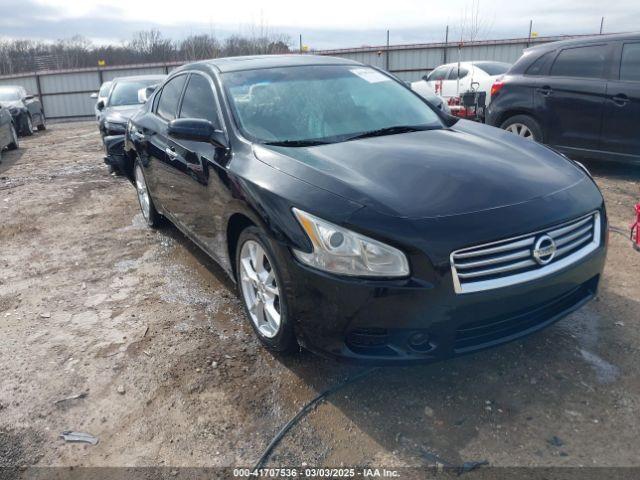  Salvage Nissan Maxima