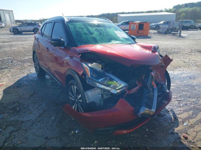  Salvage Nissan Kicks
