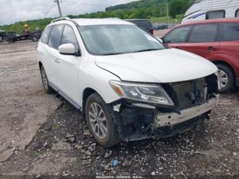  Salvage Nissan Pathfinder