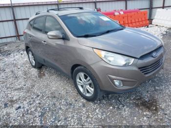  Salvage Hyundai TUCSON