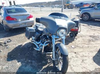  Salvage Harley-Davidson Flhx
