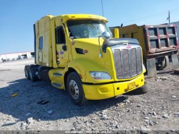 Salvage Peterbilt 579