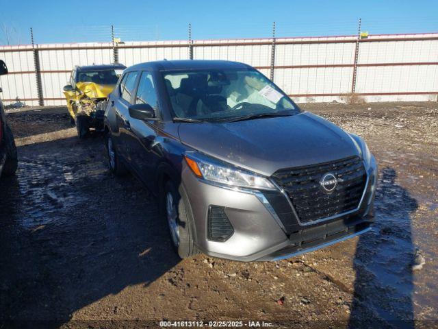  Salvage Nissan Kicks