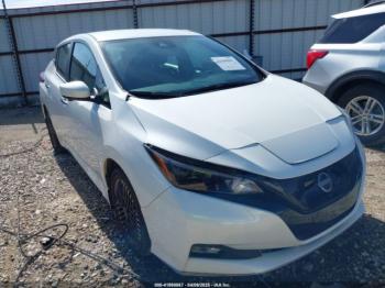 Salvage Nissan LEAF