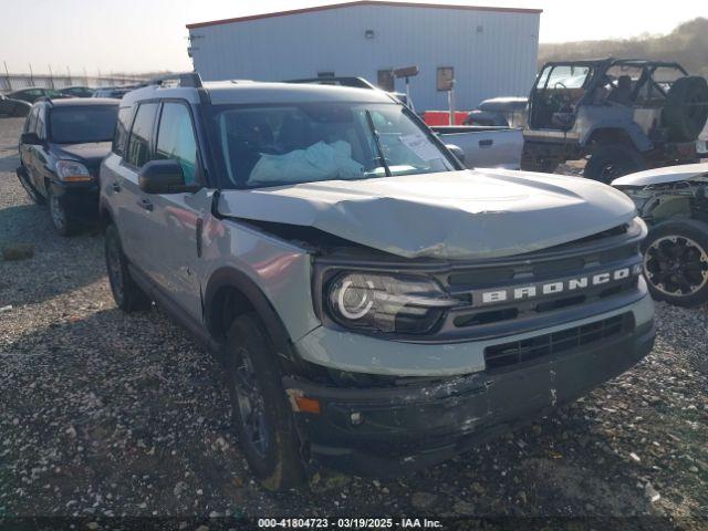  Salvage Ford Bronco