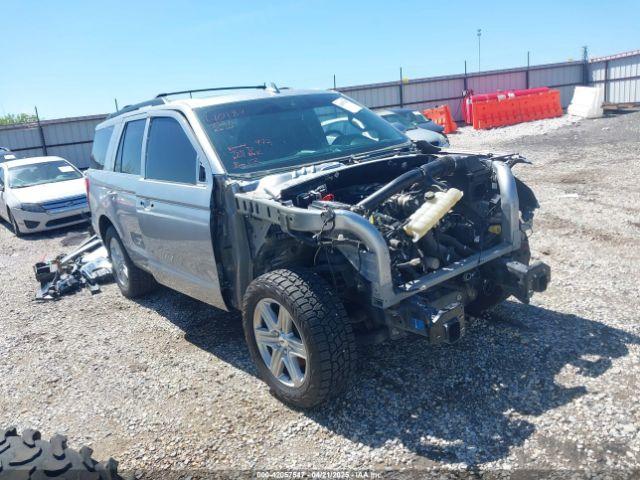  Salvage Ford Expedition