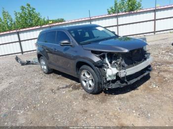  Salvage Toyota Highlander