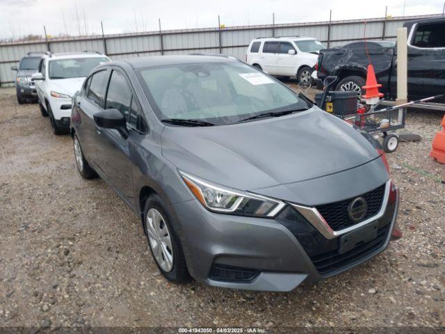  Salvage Nissan Versa