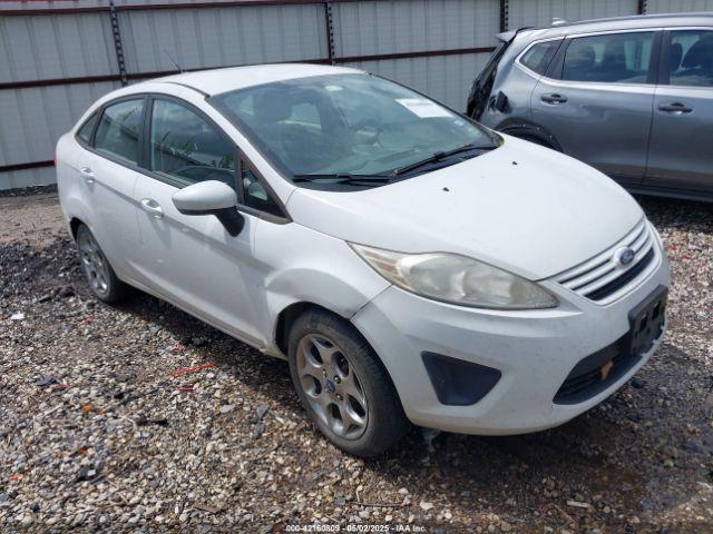  Salvage Ford Fiesta