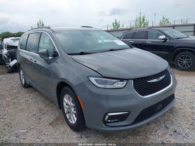  Salvage Chrysler Pacifica