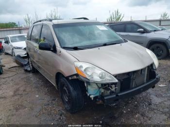  Salvage Toyota Sienna