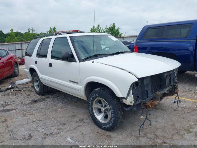  Salvage Chevrolet Blazer
