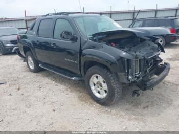  Salvage Chevrolet Avalanche