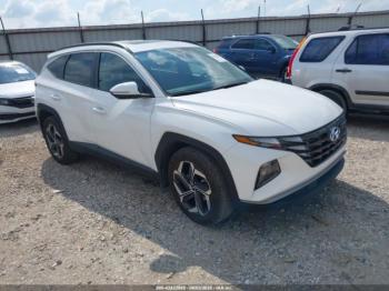  Salvage Hyundai TUCSON
