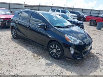  Salvage Toyota Prius c