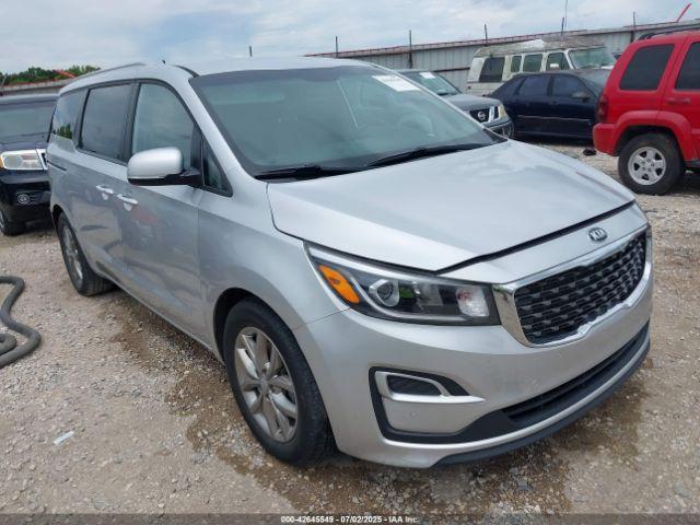  Salvage Kia Sedona