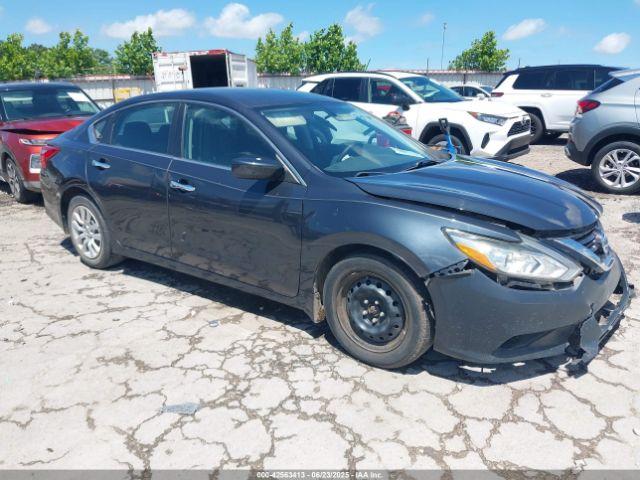  Salvage Nissan Altima