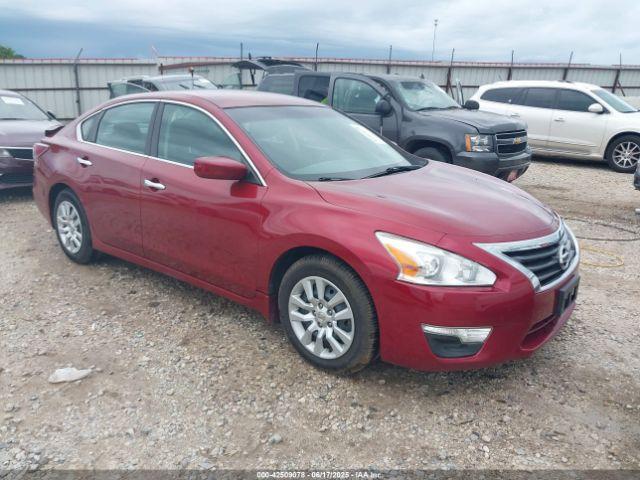  Salvage Nissan Altima