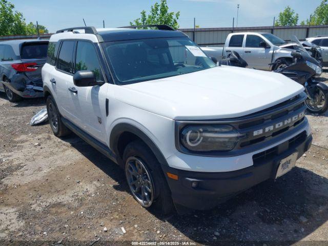  Salvage Ford Bronco