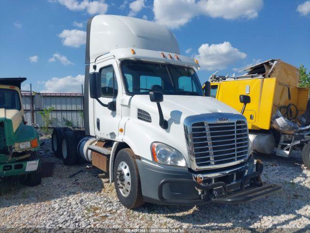  Salvage Freightliner Cascadia 113