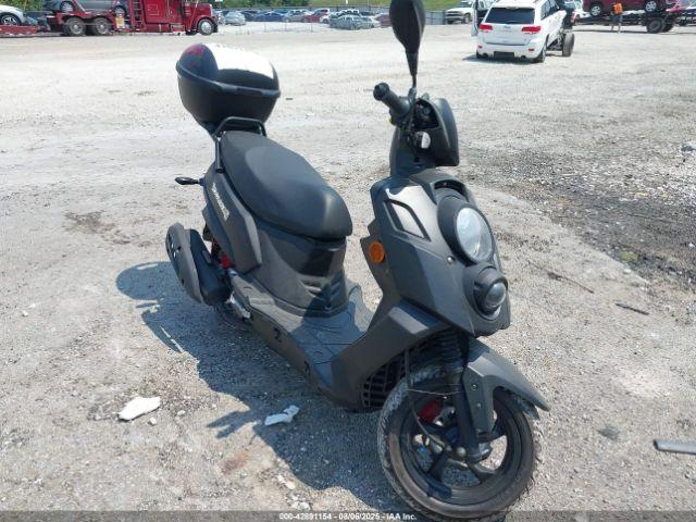  Salvage Genuine Scooter Co. Hooligan