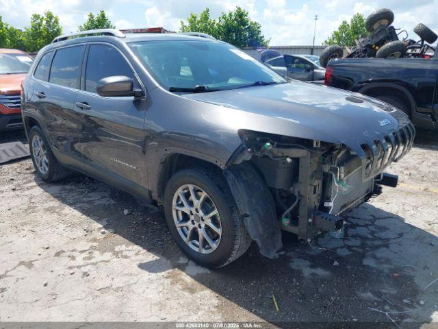  Salvage Jeep Cherokee