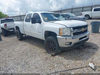  Salvage Chevrolet Silverado 2500