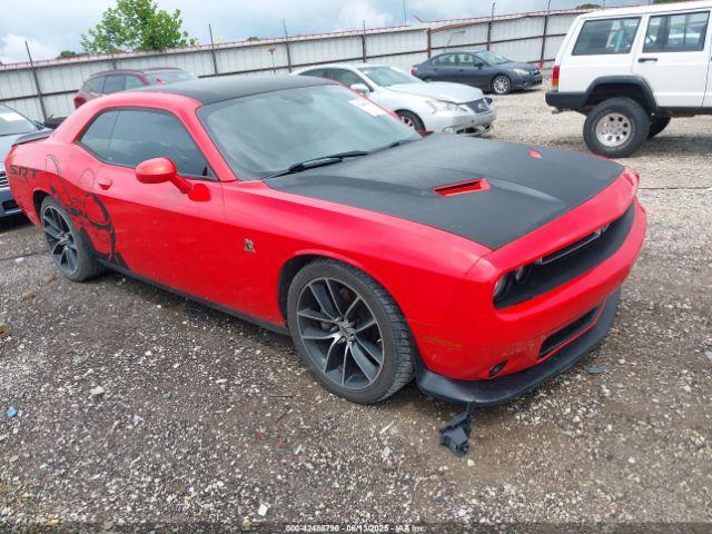  Salvage Dodge Challenger